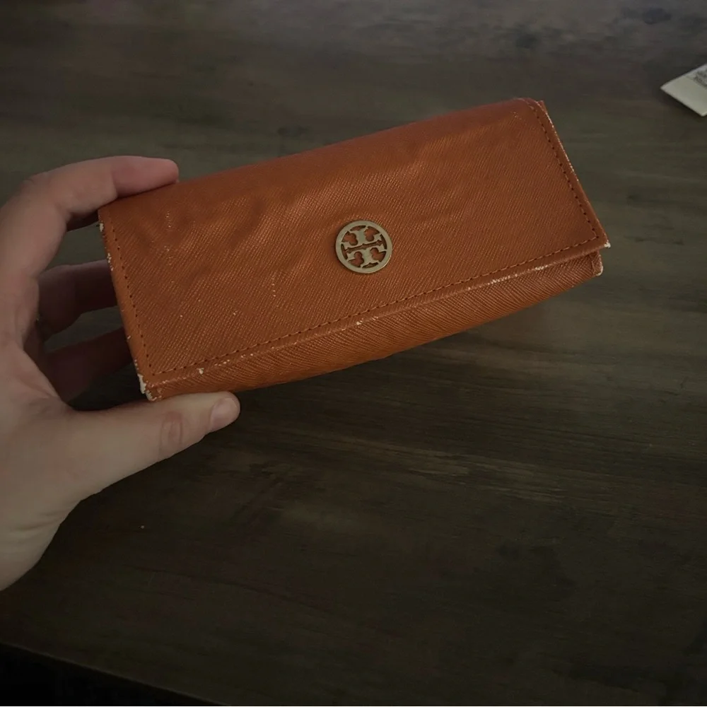 Tory Burch TY6049 Open Metal Frame Sunglasses with Tortoise Shell Accent - Picture 4 of 12